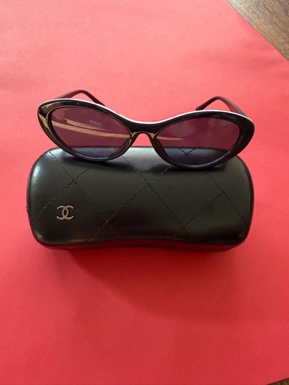 Black Sunglasses - Picture 8 of 16